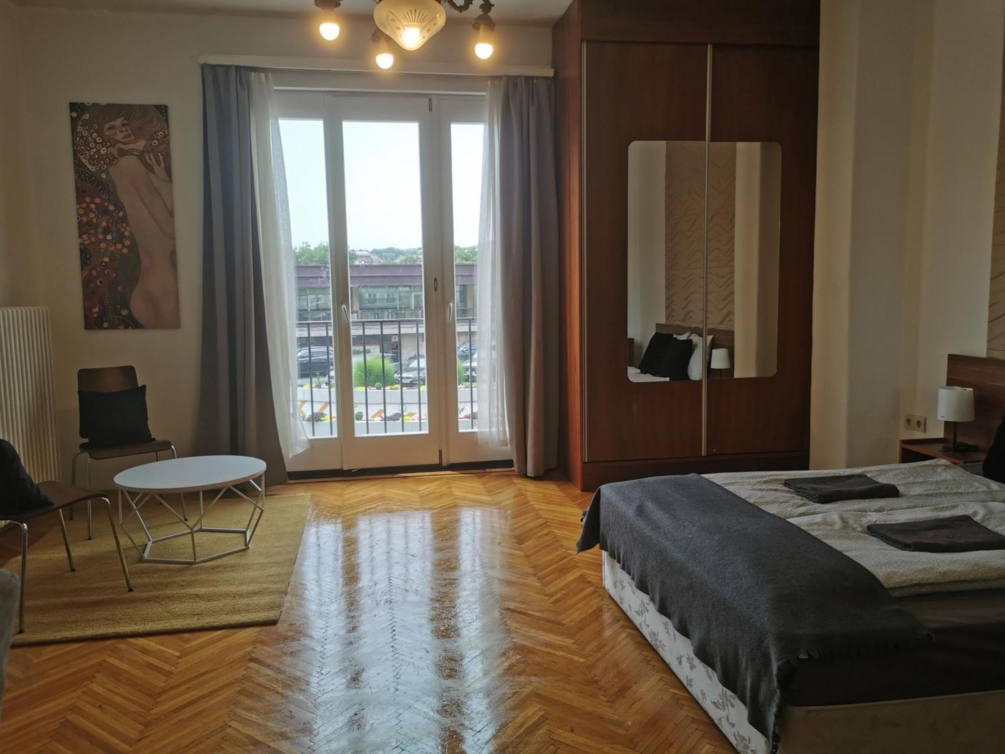 Jackquaters Apartment Budapest Exterior photo